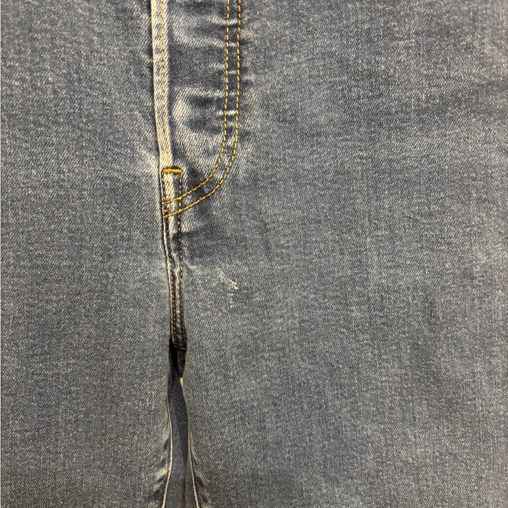 Levi's Women's Wedgie Straight Leg Fringe-Back Blue Jeans - Picture 5 of 9